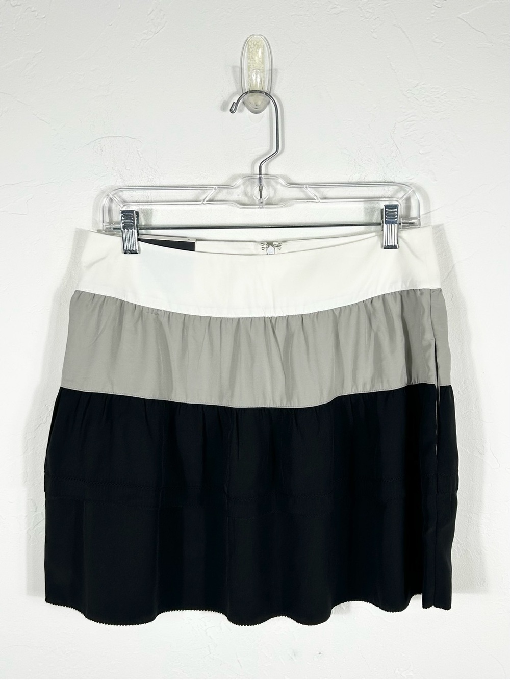 Banana Republic Colorblock Tiered Mini Skirt Black Gray White Size 6 NWT